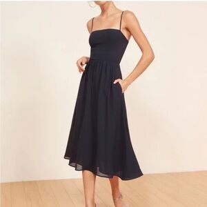 Reformation Rosehip Dress Navy Blue size 4
